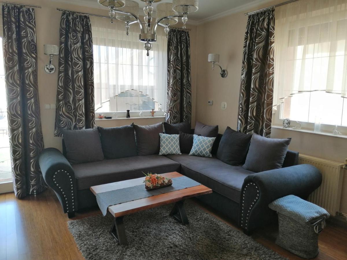 Elza Apartman Mako Exterior photo